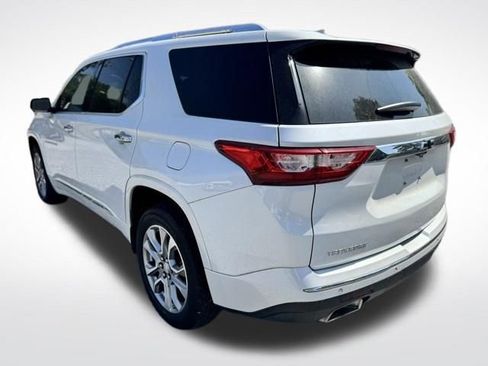 Used 2020 Chevrolet Traverse Premier FWD image 4