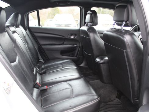 Used 2012 Chrysler 200 Limited image 12