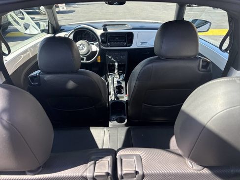 Used 2012 Volkswagen Beetle 2.5 image 19