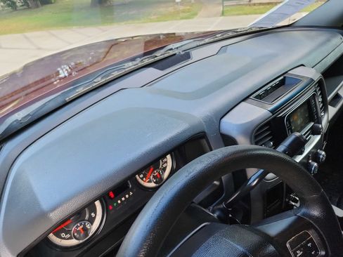Used 2018 RAM 2500 Tradesman w/ Chrome Appearance Group AWD/4WD image 23