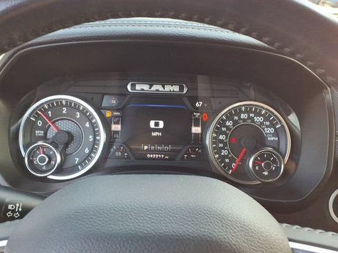 Used 2024 RAM 1500 Laramie AWD/4WD image 21