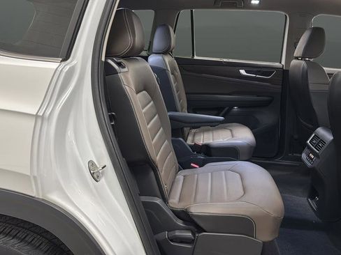Used 2024 Volkswagen Atlas SEL AWD/4WD image 26