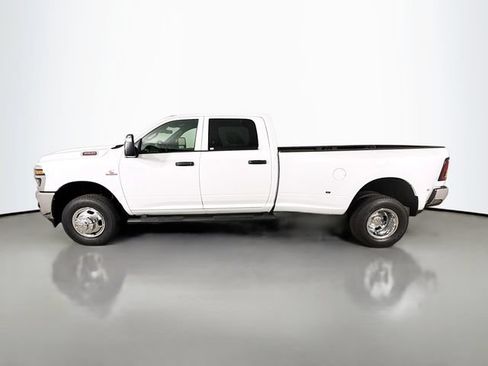 New 2026 RAM 3500 Tradesman AWD/4WD image 4
