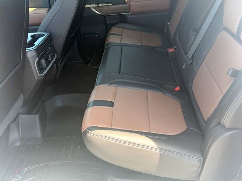 Certified 2019 Chevrolet Silverado 1500 High Country w/ Technology Package AWD/4WD image 18