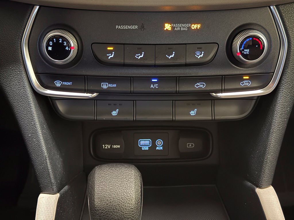 Used 2020 Hyundai Santa Fe SEL FWD image 17