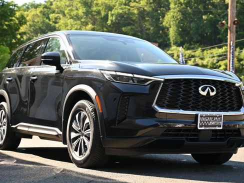 Used 2023 INFINITI QX60 Pure AWD/4WD image 7