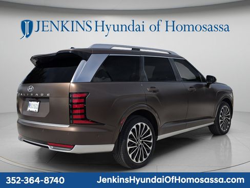 New 2026 Hyundai Palisade Calligraphy FWD image 3
