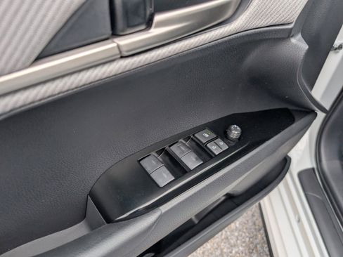 New 2026 Toyota Camry SE image 9