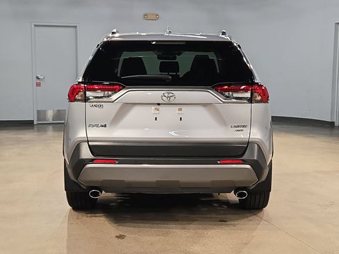 Used 2021 Toyota RAV4 Limited AWD/4WD image 6