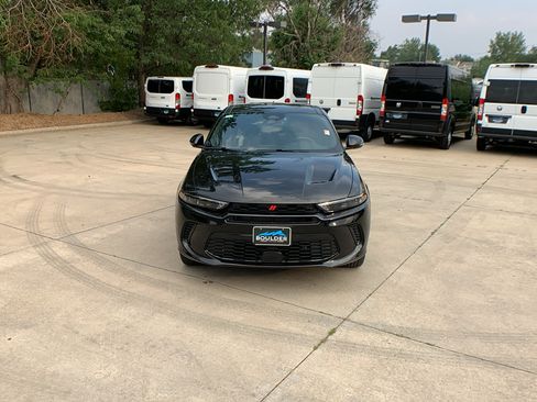Used 2024 Dodge Hornet R/T Plus w/ R/T Blacktop Package AWD/4WD image 8