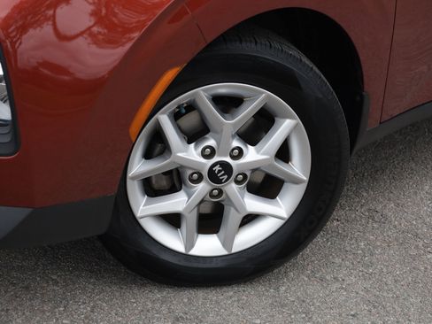 Used 2021 Kia Soul S image 17