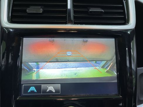 Used 2017 Chevrolet Sonic Premier image 22