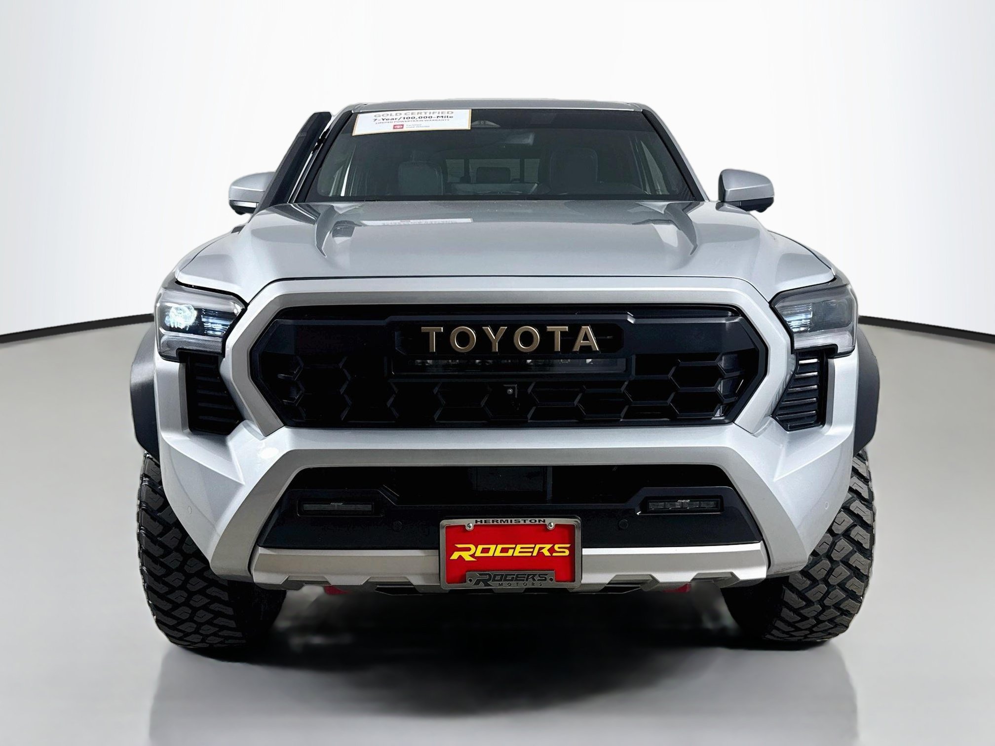 Certified 2025 Toyota Tacoma 4x4 Double Cab Hybrid image 2