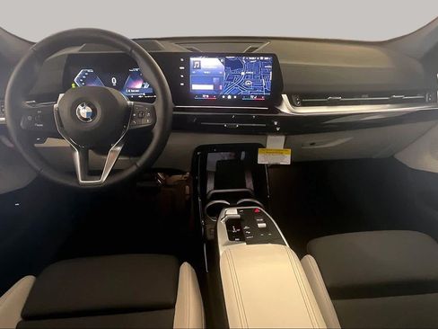 New 2026 BMW X2 xDrive28i w/ Technology Package AWD/4WD image 5