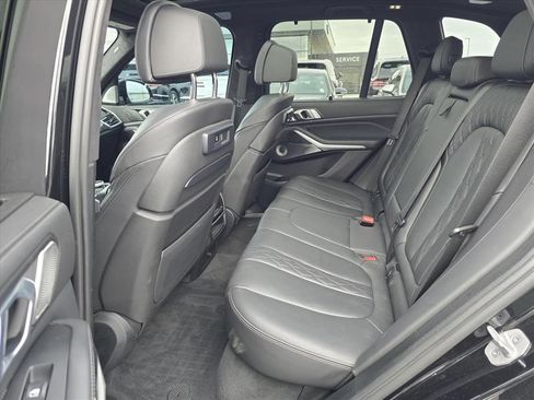 Used 2021 BMW X5 M50i w/ Executive Package image 12