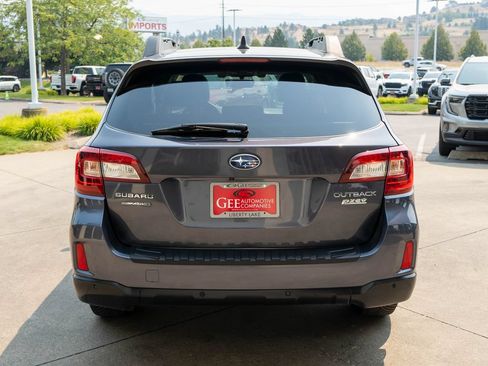 Used 2017 Subaru Outback 2.5i Limited AWD/4WD image 6