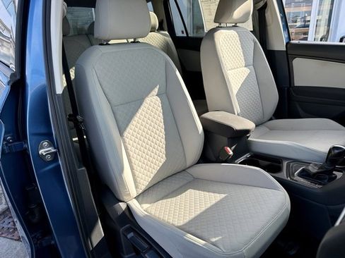 Used 2020 Volkswagen Tiguan S image 23