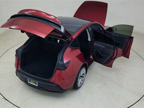 Used 2026 Tesla Model Y Long Range image 82
