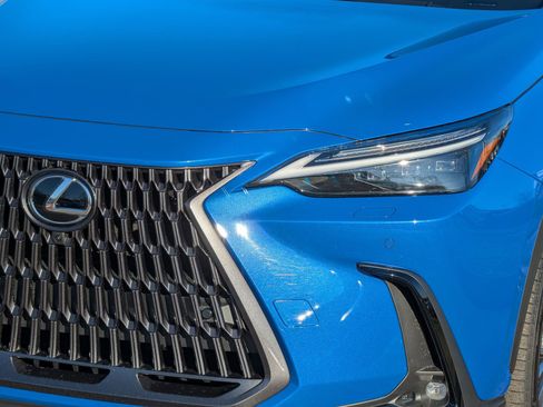 Used 2025 Lexus NX 350h AWD w/ Accessory Package (2T) image 11