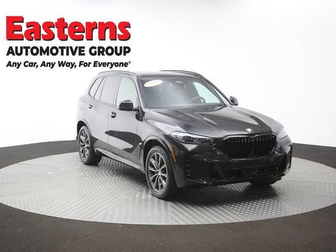 Used 2025 BMW X5 xDrive40i w/ M Sport Package AWD/4WD image 52