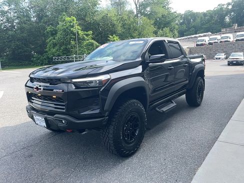 Used 2024 Chevrolet Colorado ZR2 w/ ZR2 Bison Edition AWD/4WD image 3