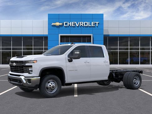New 2026 Chevrolet Silverado 3500 W/T w/ WT Convenience Package AWD/4WD image 2