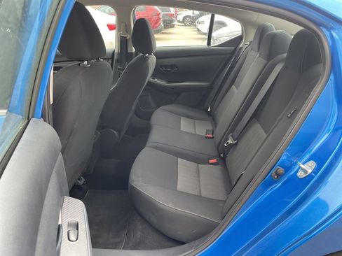 Used 2025 Nissan Sentra SV FWD image 10