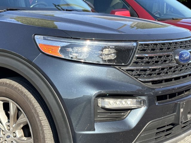 Used 2022 Ford Explorer XLT w/ Equipment Group 202A AWD/4WD image 8