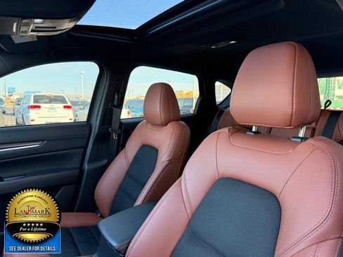 Used 2025 MAZDA CX-5 Carbon Edition image 9