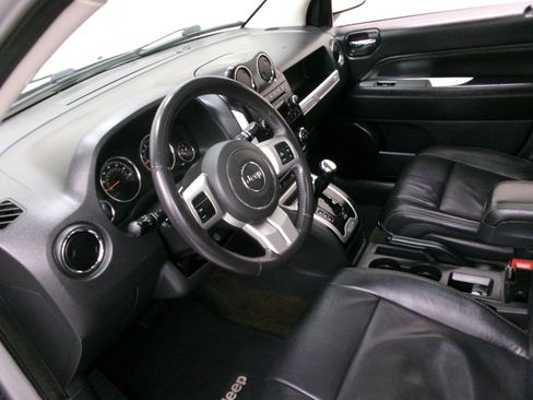 Used 2017 Jeep Compass High Altitude image 15