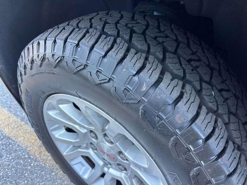 Used 2020 GMC Yukon SLT w/ Open Road Package image 9