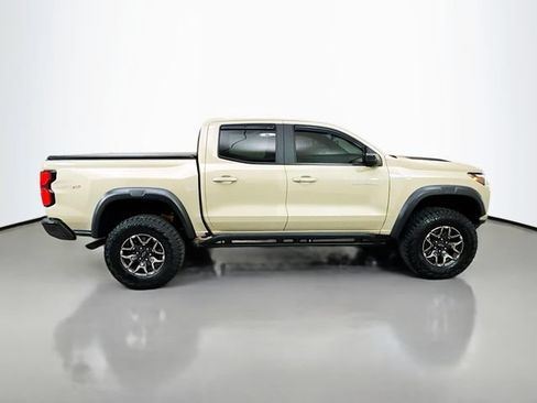 Used 2024 Chevrolet Colorado ZR2 w/ Technology Package AWD/4WD image 8