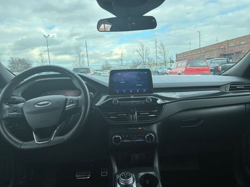 Used 2024 Ford Escape ST-Line image 34