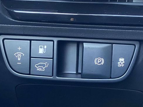 New 2025 Kia EV6 Wind image 18