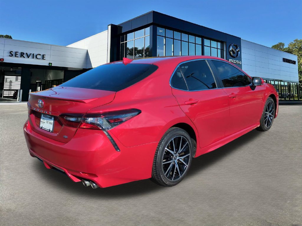Used 2023 Toyota Camry SE w/ Convenience Package FWD image 4