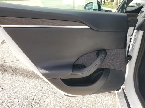 Used 2021 Tesla Model S Long Range image 28