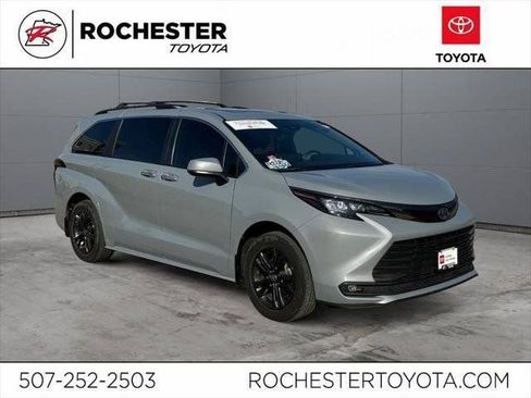 Certified 2024 Toyota Sienna XLE Woodland Edition AWD/4WD image 65