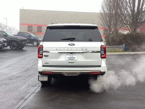 Used 2024 Ford Expedition King Ranch image 4