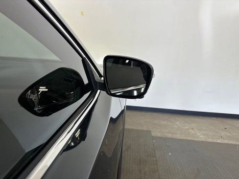 Used 2017 Nissan Rogue SL w/ SL Premium Package image 13