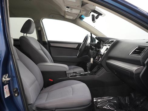 Used 2019 Subaru Outback 2.5i Premium AWD/4WD image 11