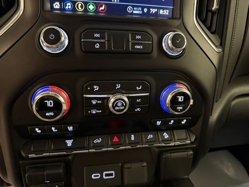 Used 2023 GMC Sierra 2500 AT4 w/ Gooseneck/5TH Wheel Package image 21