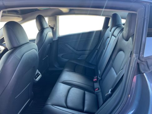 Used 2023 Tesla Model 3 Standard Range RWD image 9