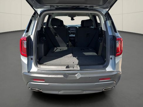 Used 2023 GMC Acadia SLE w/ Elevation Edition FWD image 10