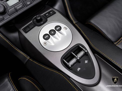 Used 2012 Lamborghini Gallardo LP 560-4 image 39