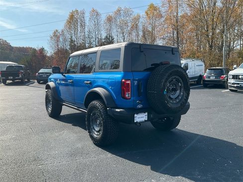 New 2025 Ford Bronco Big Bend w/ Black Diamond Package image 7