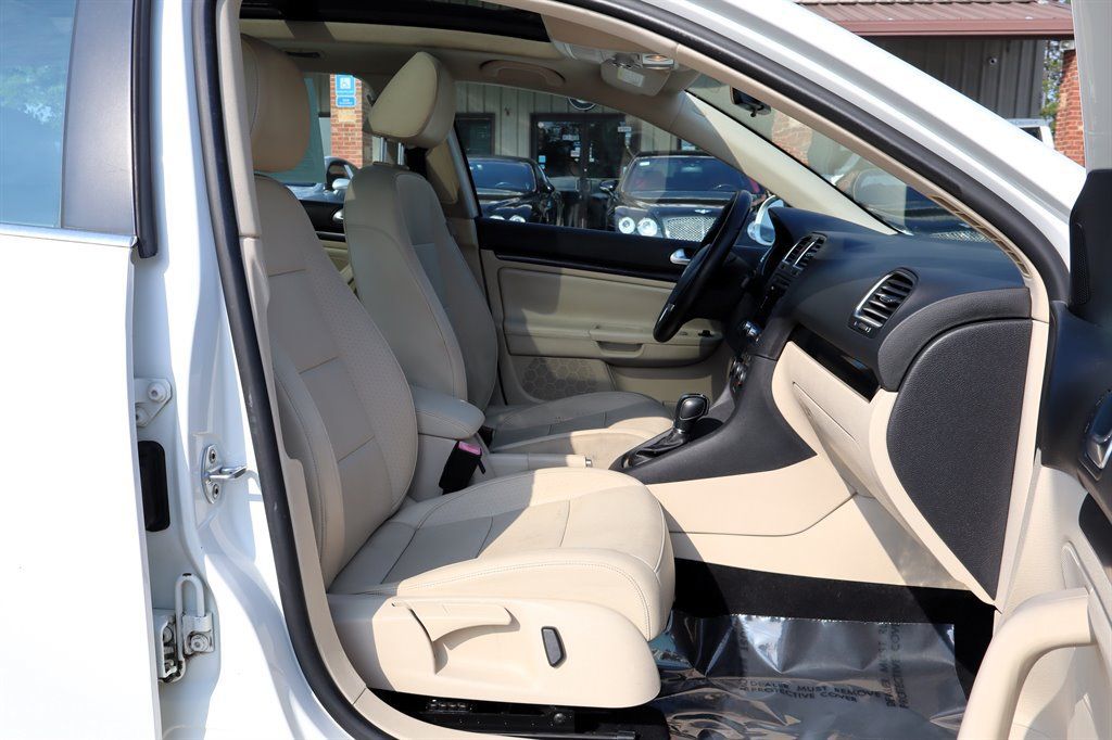 Used 2012 Volkswagen Jetta TDI FWD image 14