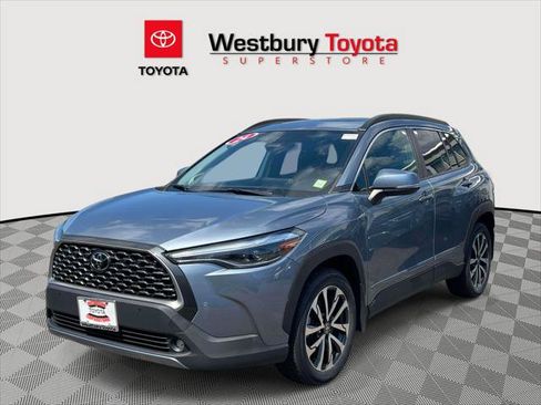 Certified 2024 Toyota Corolla Cross XLE w/ Convenience Package AWD/4WD image 5