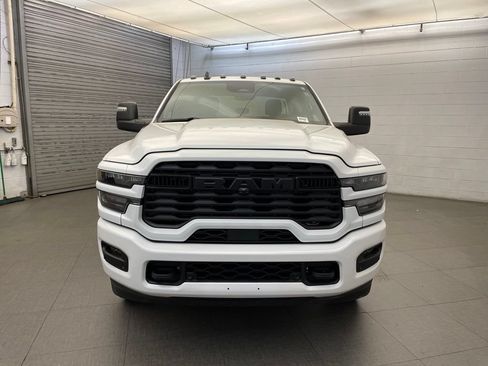 New 2026 RAM 3500 Big Horn AWD/4WD image 8