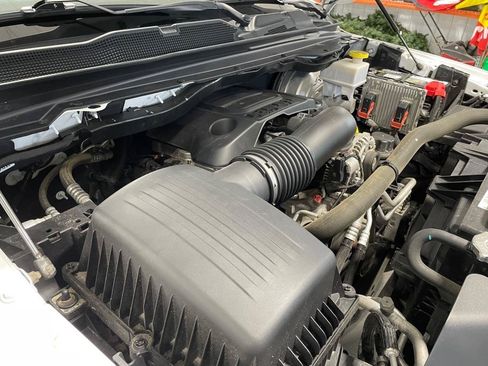 Used 2022 RAM 1500 Laramie AWD/4WD image 38