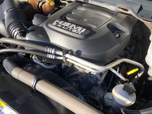 Used 2018 RAM 3500 Tradesman w/ Chrome Appearance Group image 39